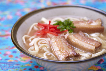 八重そばとソーキそばの違いを知って「三川食堂」で味わう究極の一杯【沖縄県、石垣市】|三川食堂