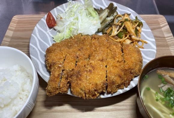 石垣島で美味しい夜ご飯を食べるなら | 地元で愛される三川食堂がおすすめ！|三川食堂